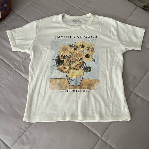 Hot Topic Tops - Vincent Van Gogh Sunflowers 1886 Tee | vinyl icons | L